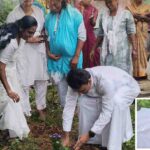 10 കൽപ്പനകൾ അടങ്ങിയ ഫലകവും ലൂർദ്ദ്‌ മാതാവിന്റെ ഗ്രോട്ടോയും ആശീർവദിച്ചു